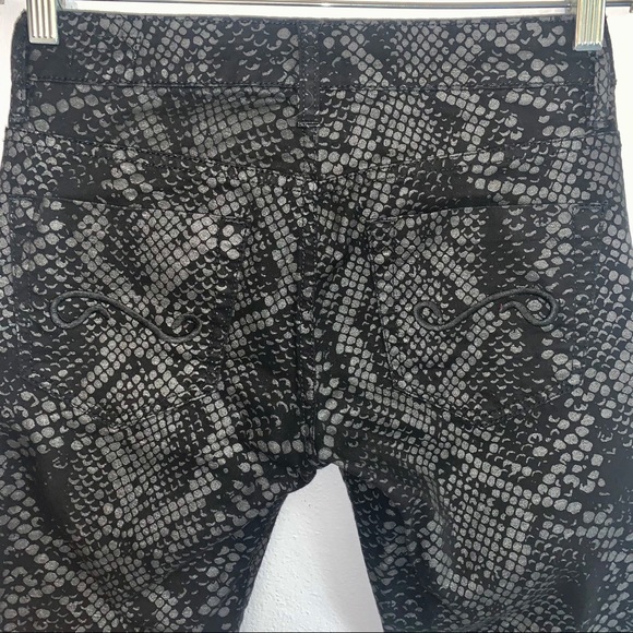 Snake Print Jeans (bohême denim) Snake Print Jeans - Picture 10 of 11